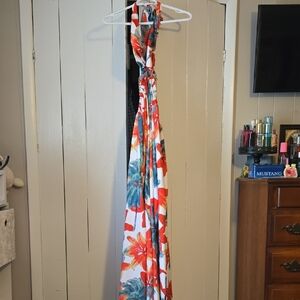 Floral Maxi Dress with Red and Green Accents Sz 1X Tiktok Shop
